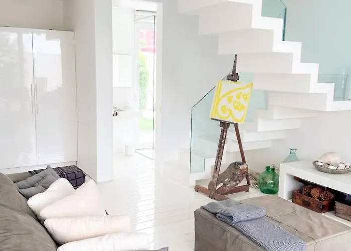 別荘 Elegante Am Strand- Jacuzzi Und Garten By Interhome *