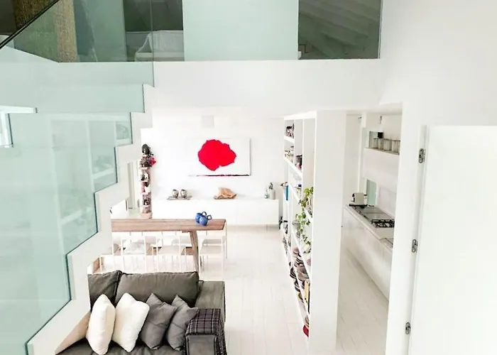 Ferienhaus Elegante Am Strand- Jacuzzi Und Garten By Interhome